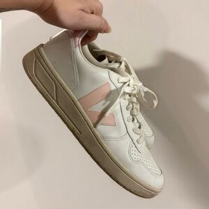 Veja Sneakers